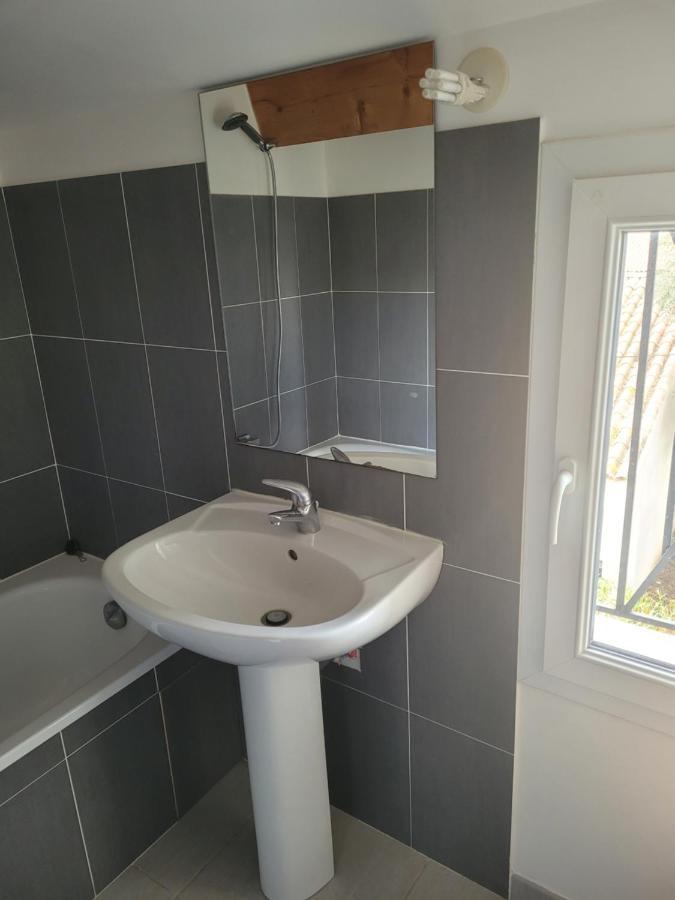 Appartement Avec Exterieur Aigues-Mortes Exterior foto